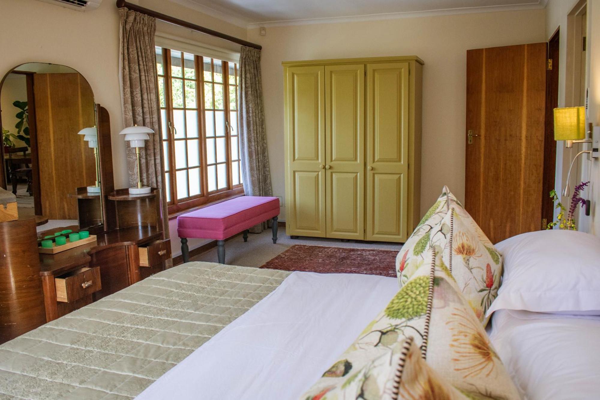 5 Seasons Guest House Стелленбос Экстерьер фото