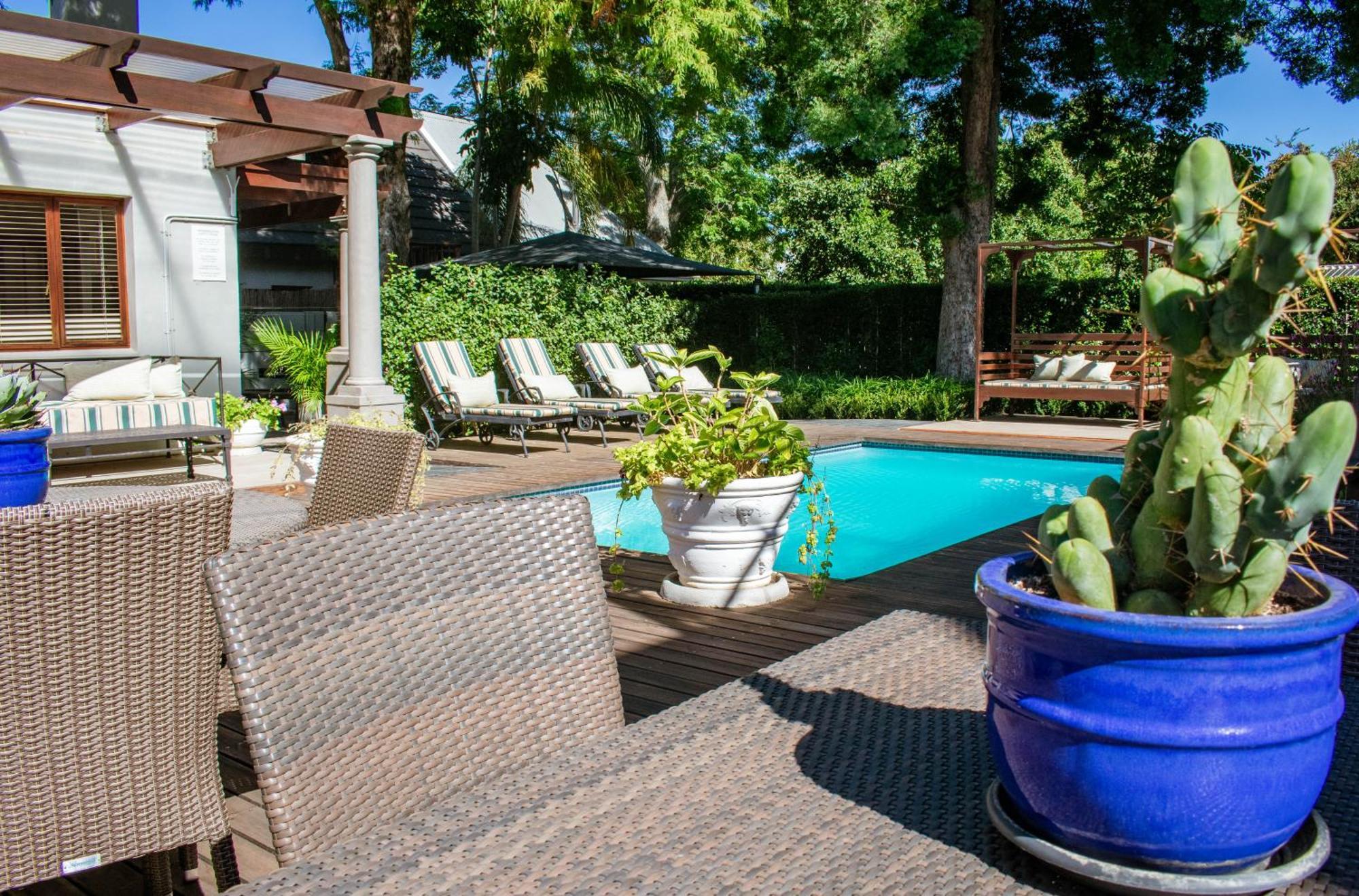 5 Seasons Guest House Стелленбос Экстерьер фото